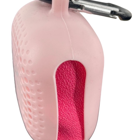 Presyon Nano Sports Pink Quick Drying Towel - Picture 2 of 2